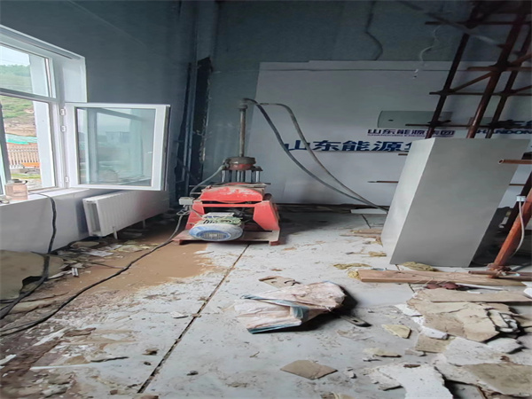 玉田地基基础下沉墙体裂缝加固注浆顶升施工